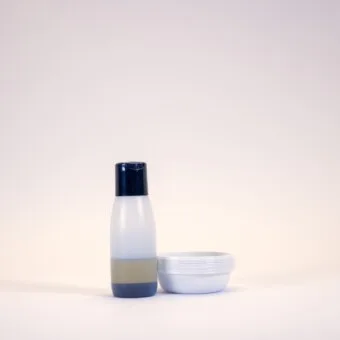 30ml lokkemiddel og 10 fangstkopper forfra